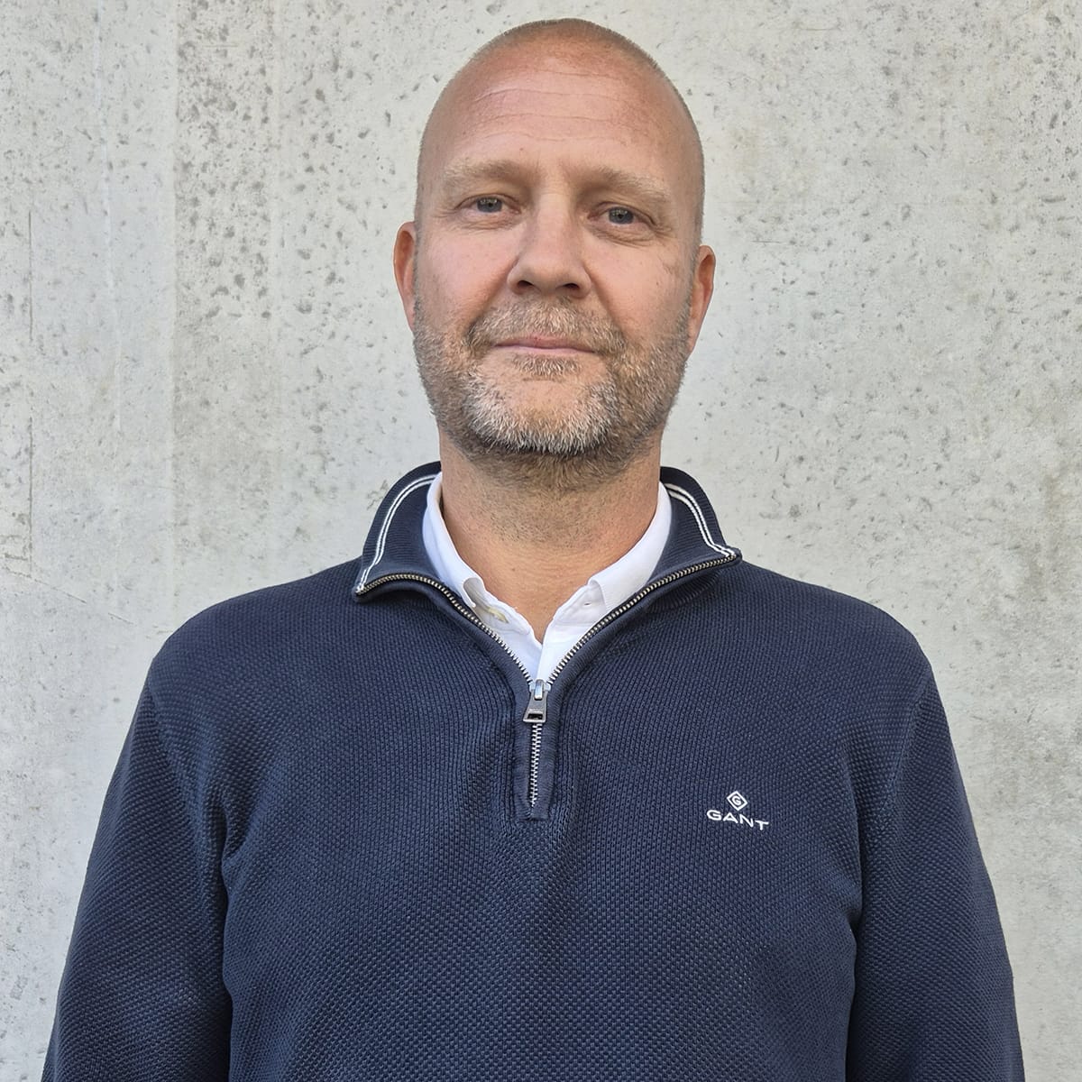 Joakim har ögonen på kamerorna